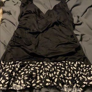 Women’s bathing suit